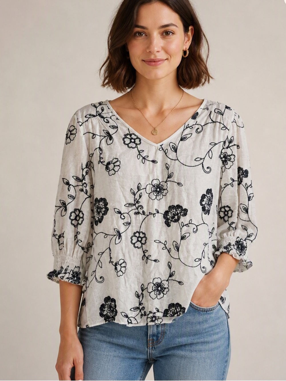 NWT Kindred Floral Blouse Women’s Large White Black 3/4 Sleeve Boho